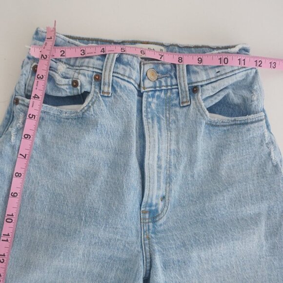 Abercrombie & Fitch 90's Straight Ultra High Rise Curve Love Light Wash Denim 25 - Picture 3 of 15